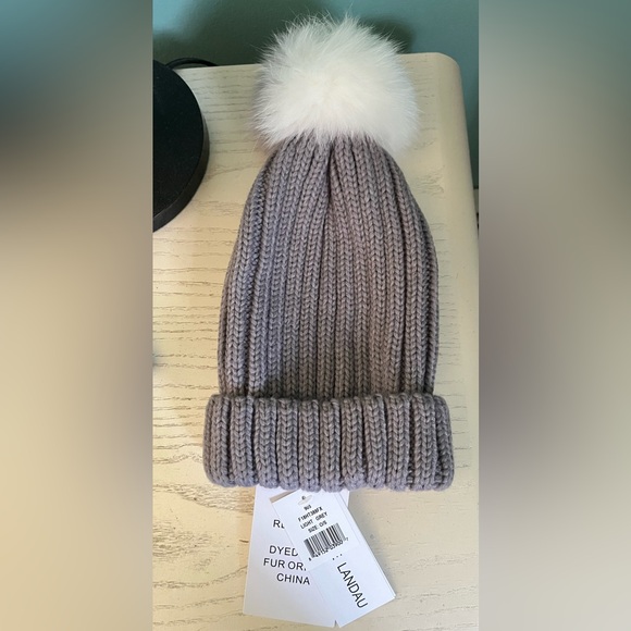 Ribbed Knit Hat with Genuine Fox Fur Pom-Pom, NWT by Adrienne Landau, Grey - Picture 6 of 6